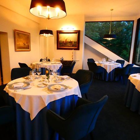 Hostellerie Restaurant Les Gorges De L'Aveyron Bruniquel المظهر الخارجي الصورة